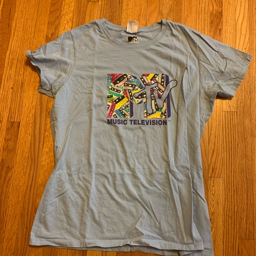 MTV Retro Shape Design Logo Graphic Tee Shirt